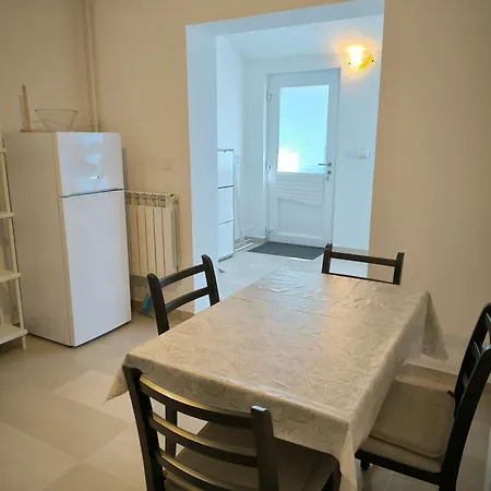 Jadran פורץ